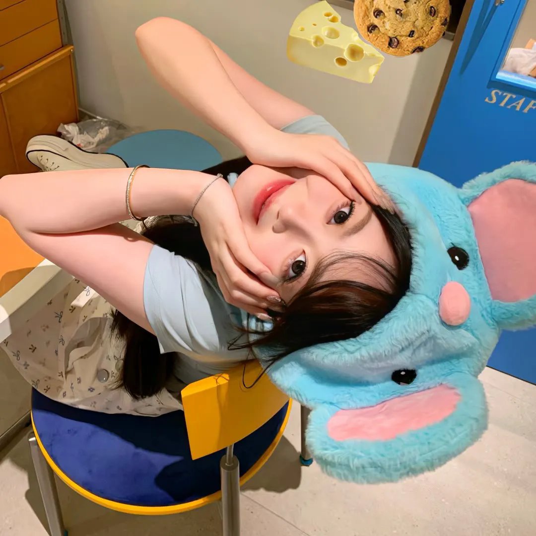 特务谜云